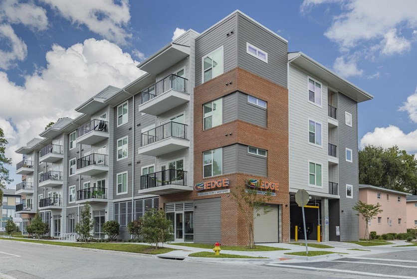 College Park at Midtown Apartments in Gainesville, FL Swamp Rentals